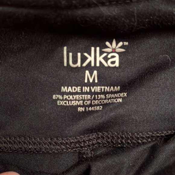 Lukka brand size M Capri length leggings - Picture 2 of 5